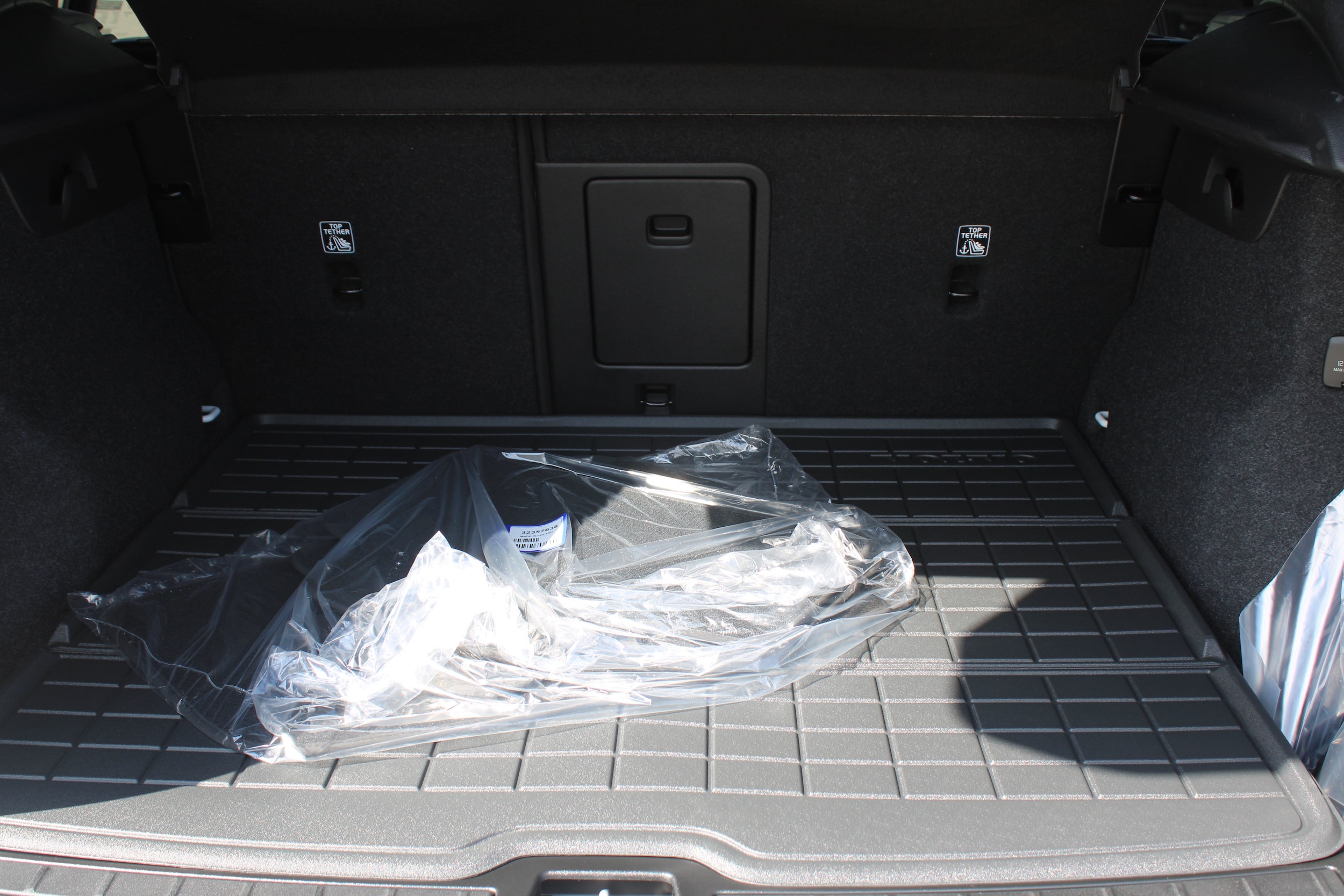 2026 Volvo XC40 Ultra - Photo 45
