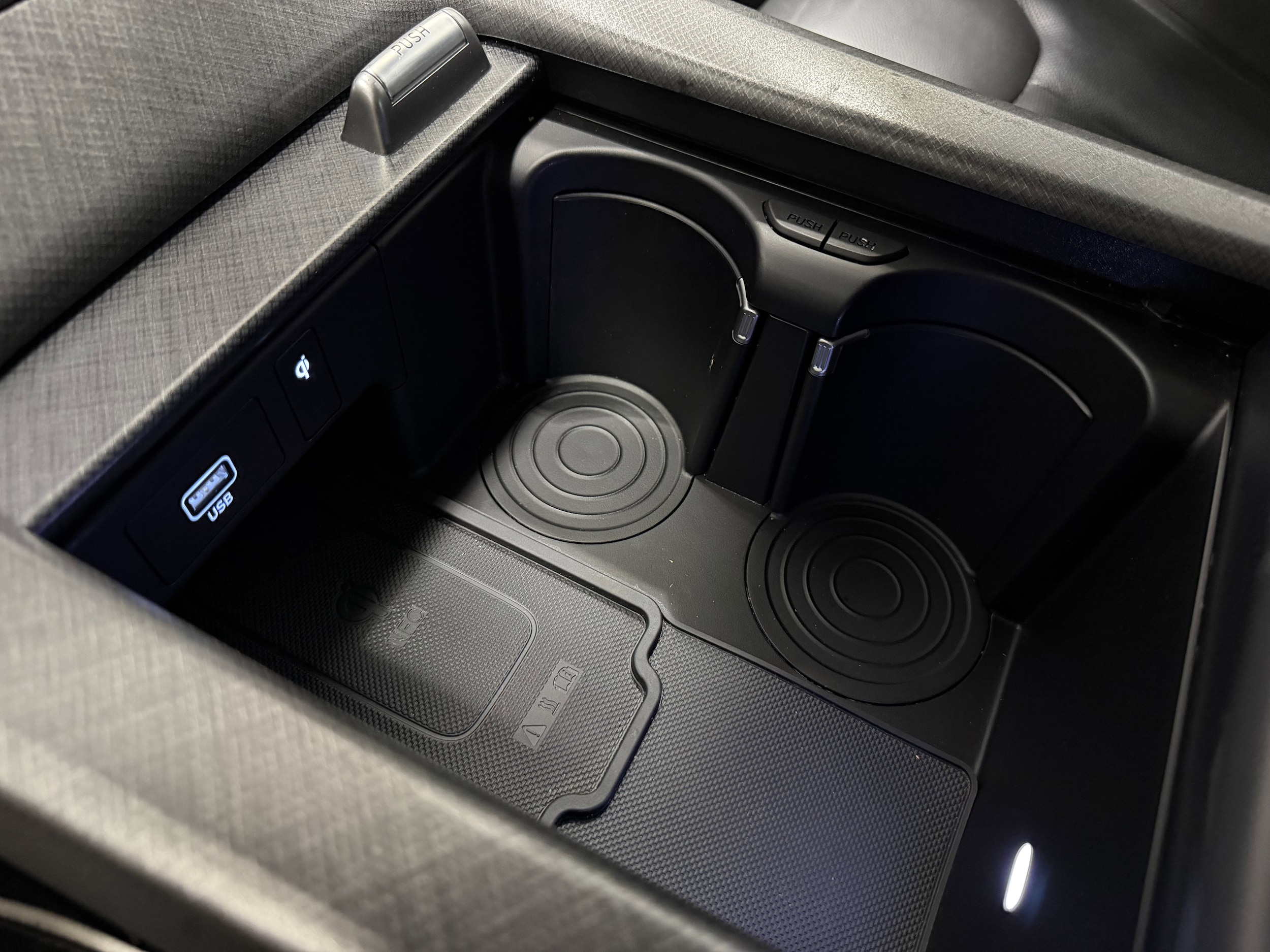 2023 Hyundai Palisade Limited - Photo 22