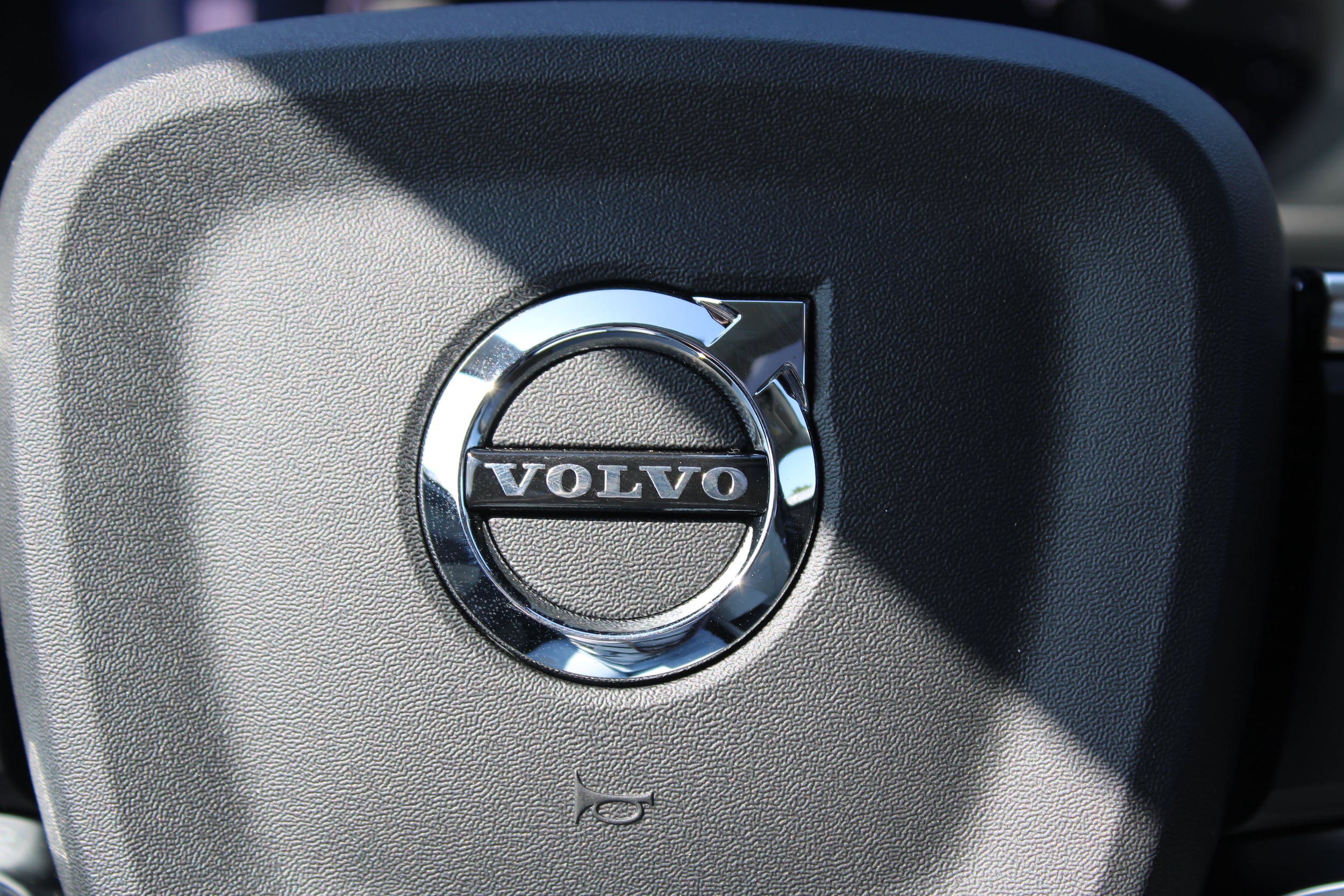 2026 Volvo XC40 Ultra - Photo 19