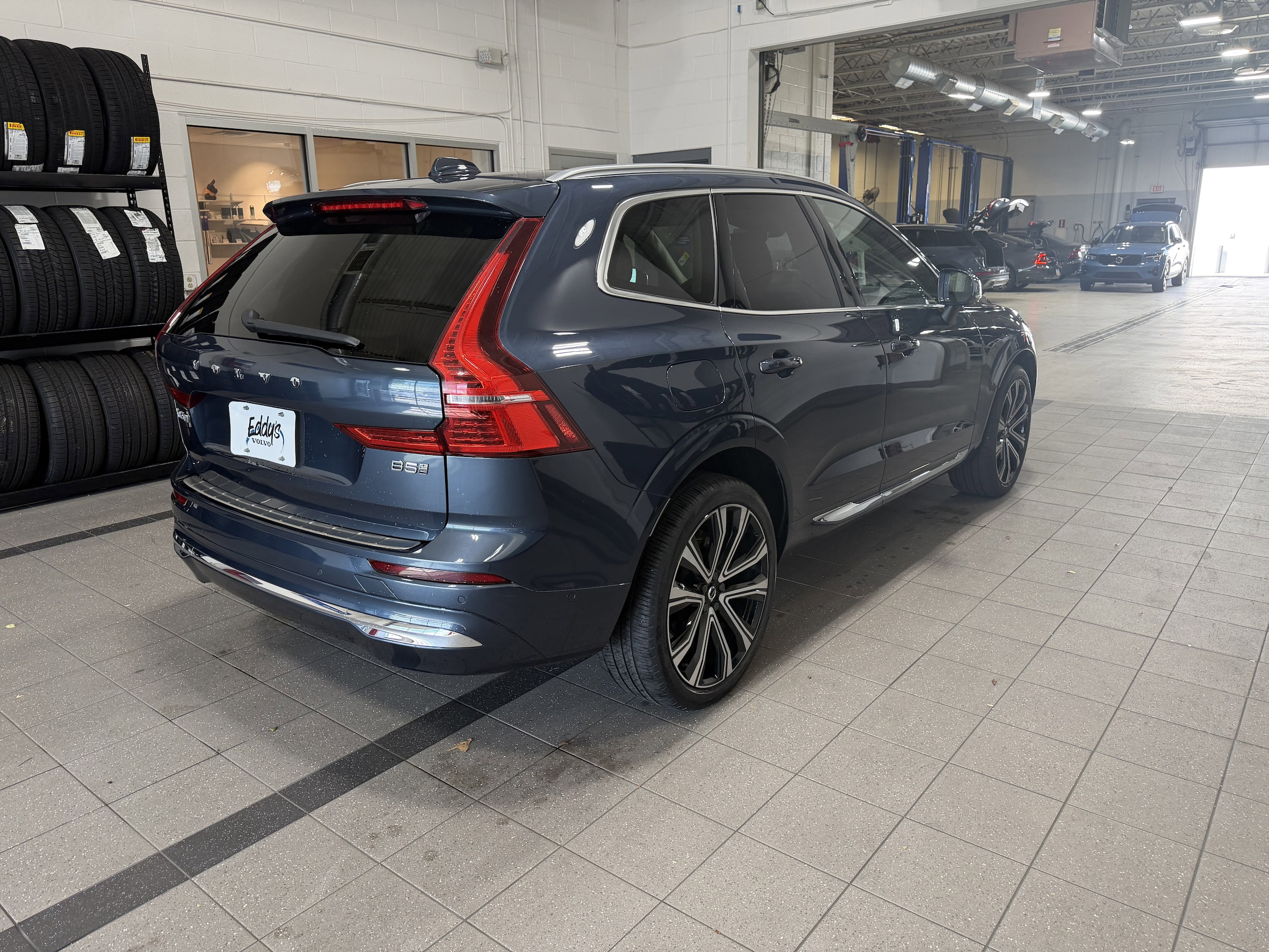 2023 Volvo XC60 Ultimate - Photo 8