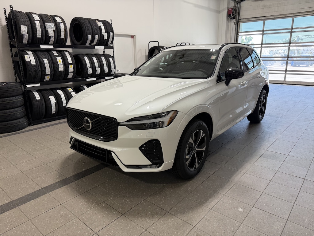 New 2026 Volvo XC60 B5 Core SUV