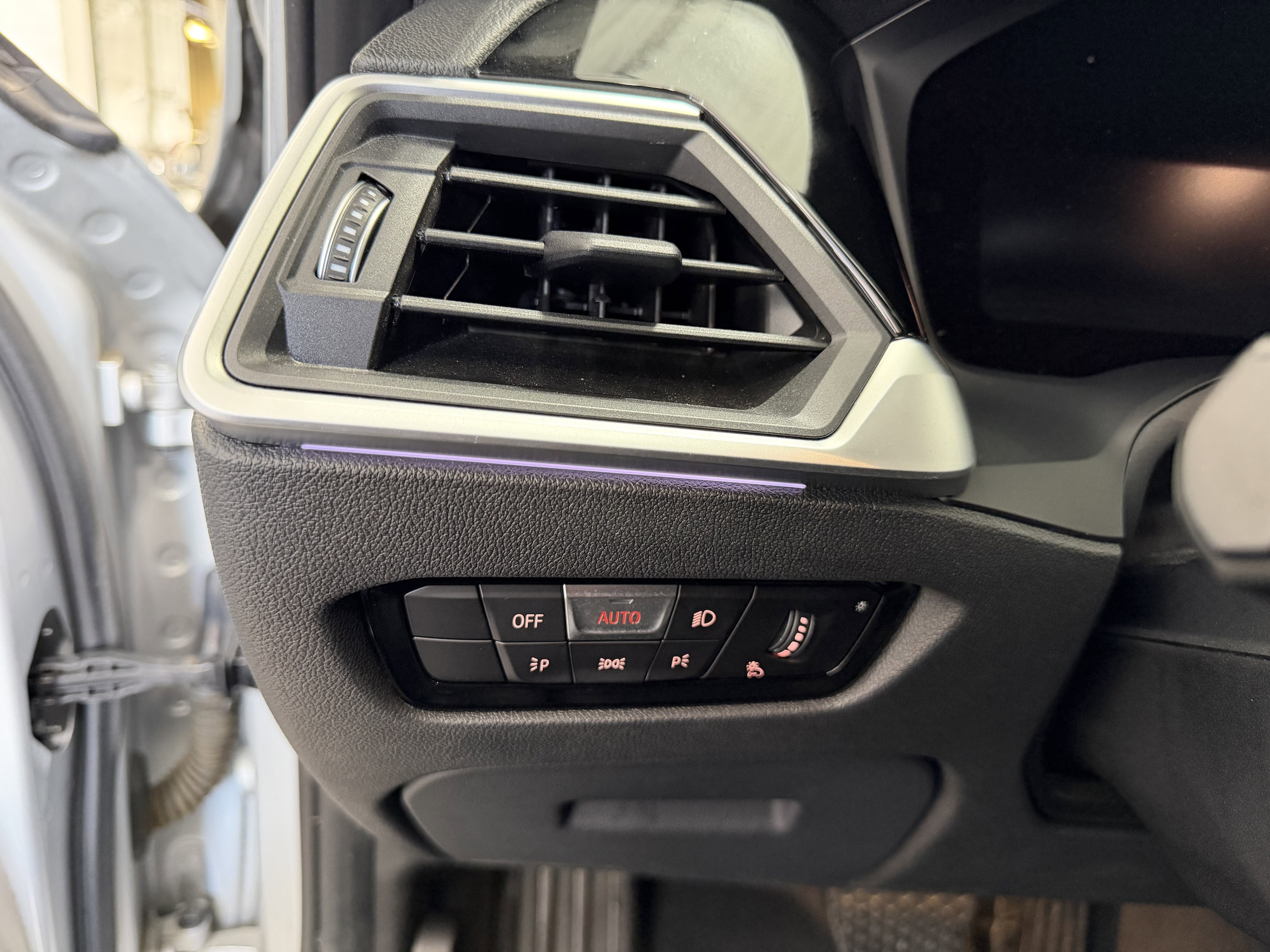 2019 BMW 3 Series 330i - Photo 13