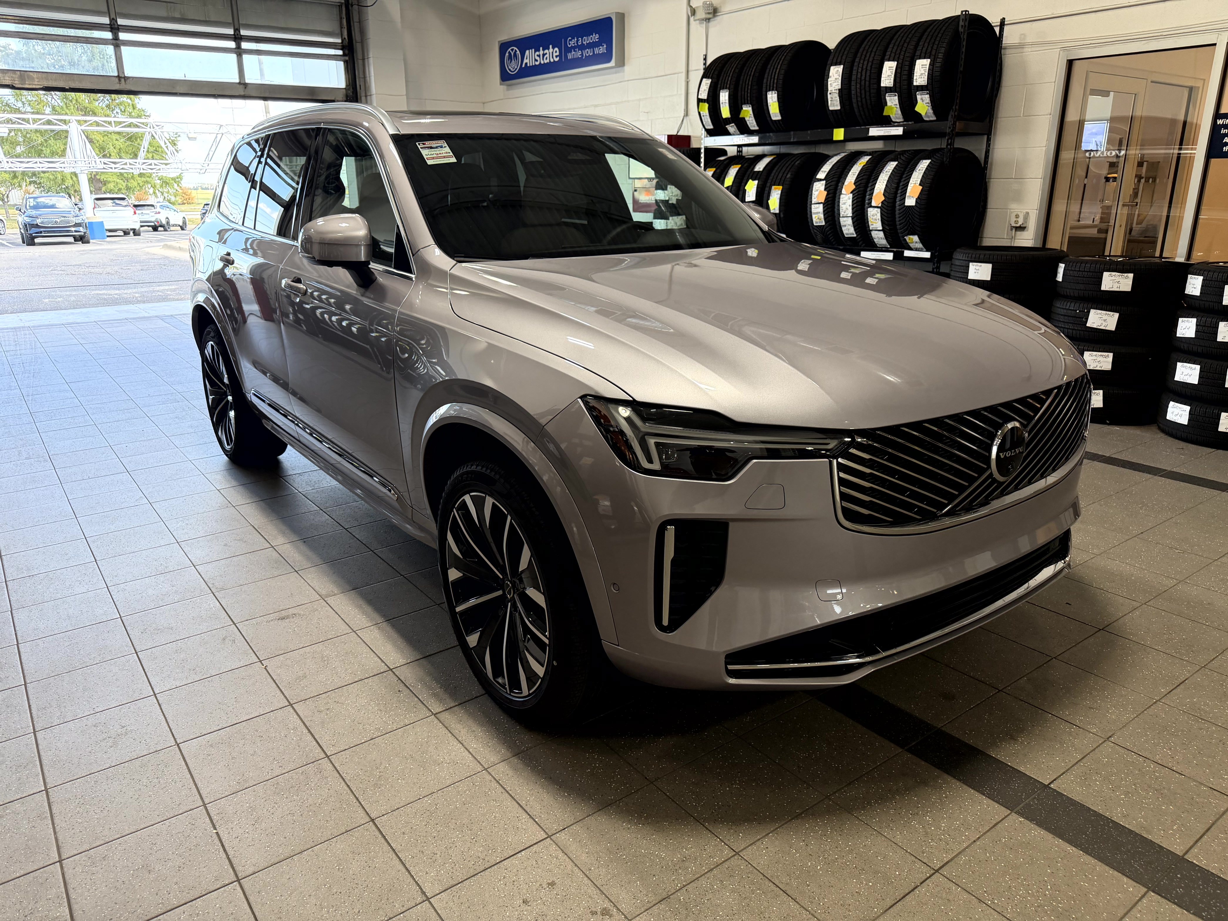  Volvo XC90 plug-in hybrid