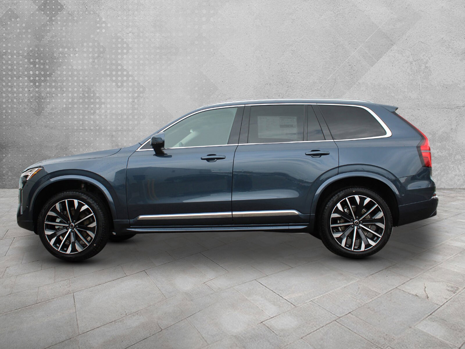 2025 Volvo XC90 B5 Plus photo 4