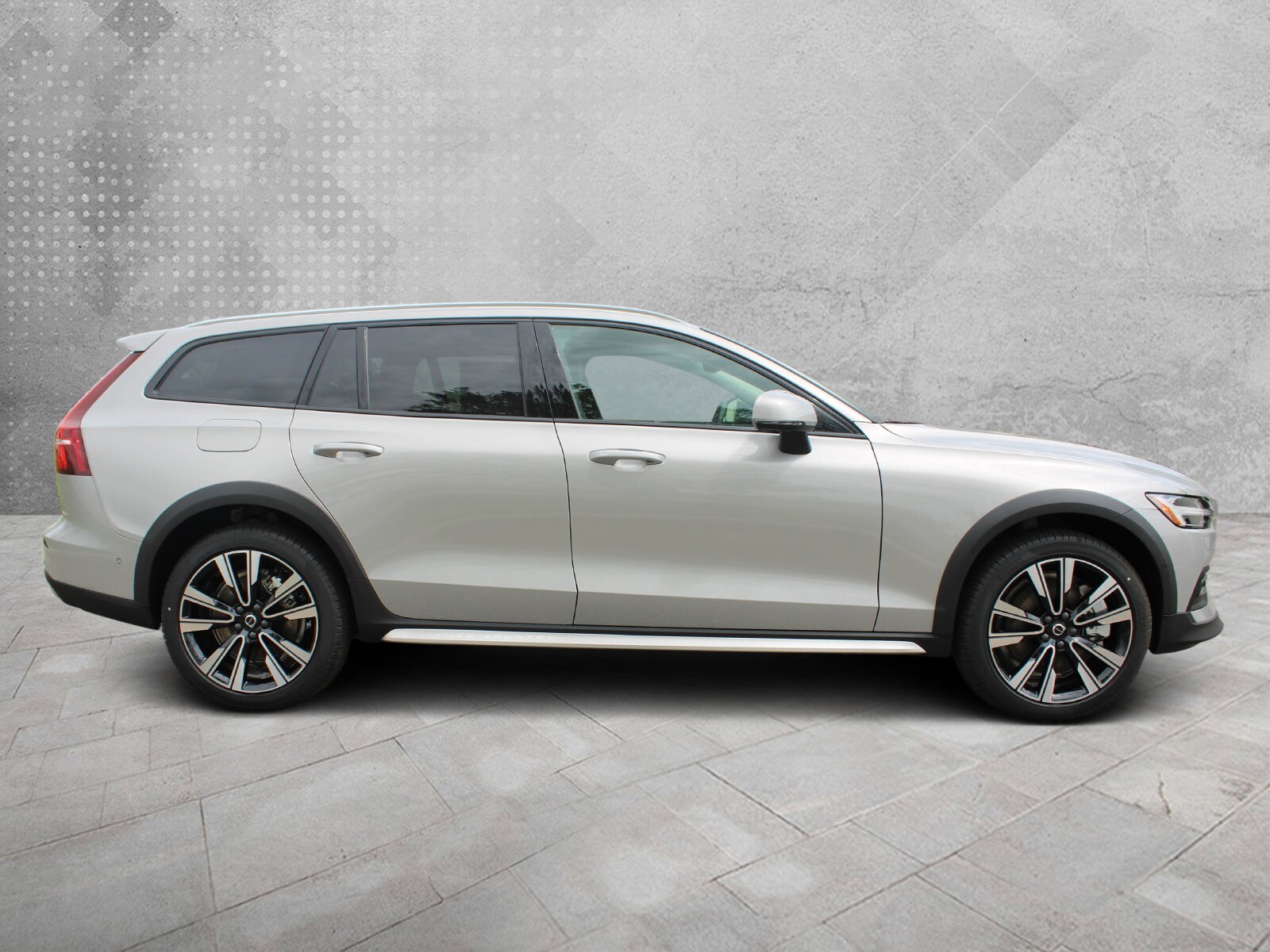 2025 Volvo V60 Cross Country B5 photo 3