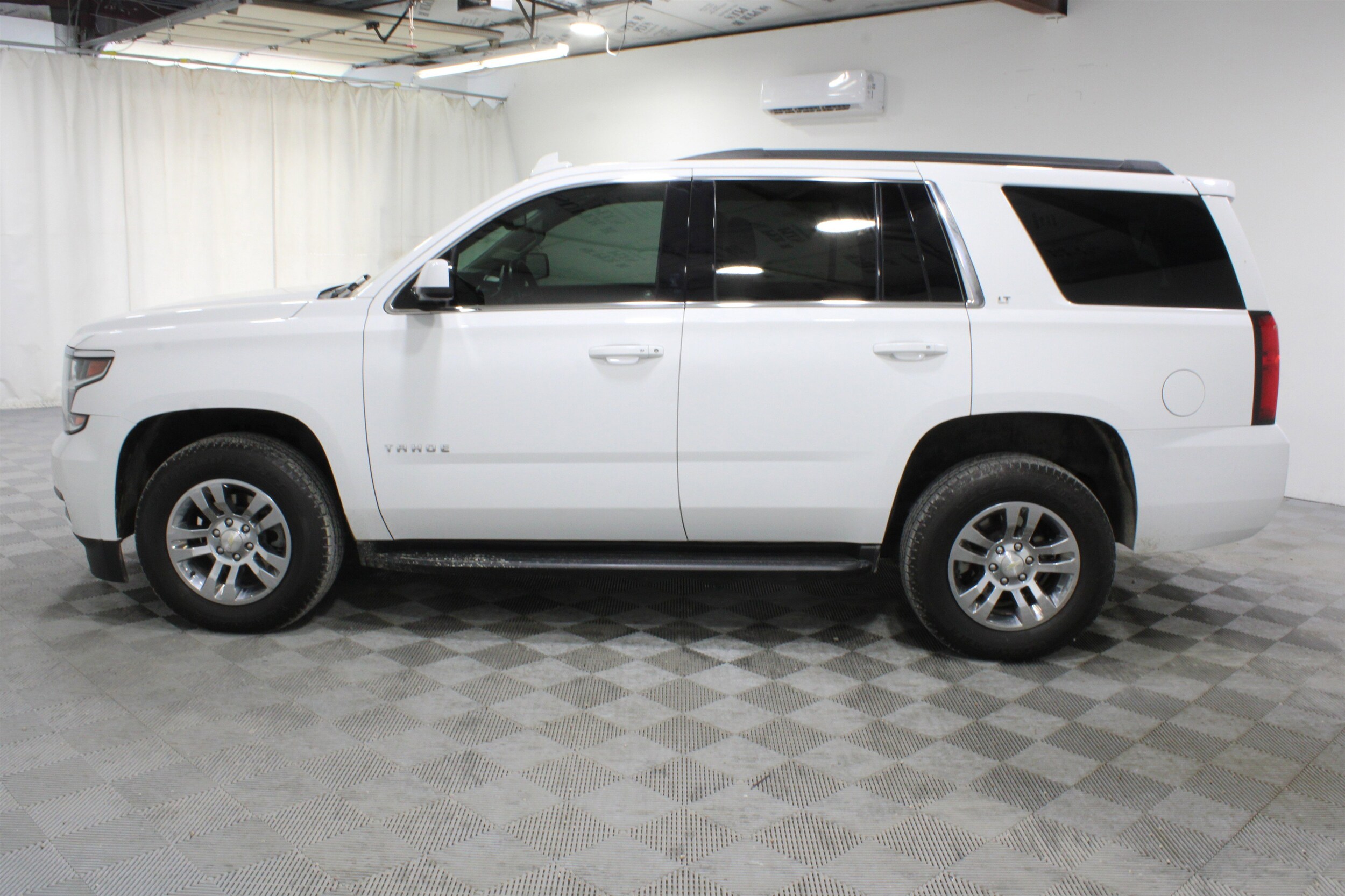 2019 Chevrolet Tahoe LT - Photo 33