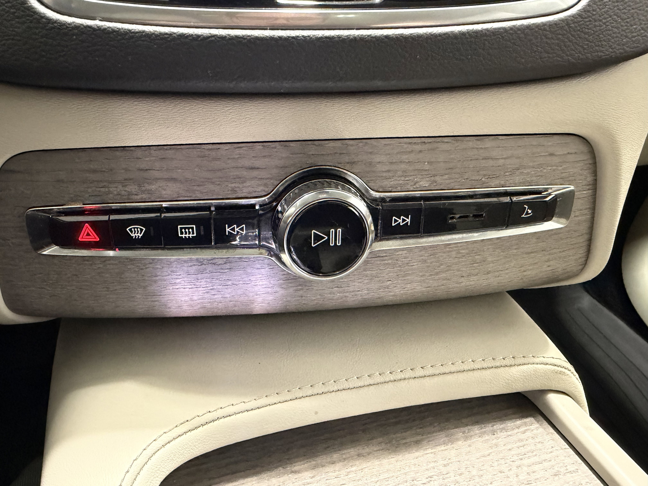 2023 Volvo XC90 Ultimate - Photo 19