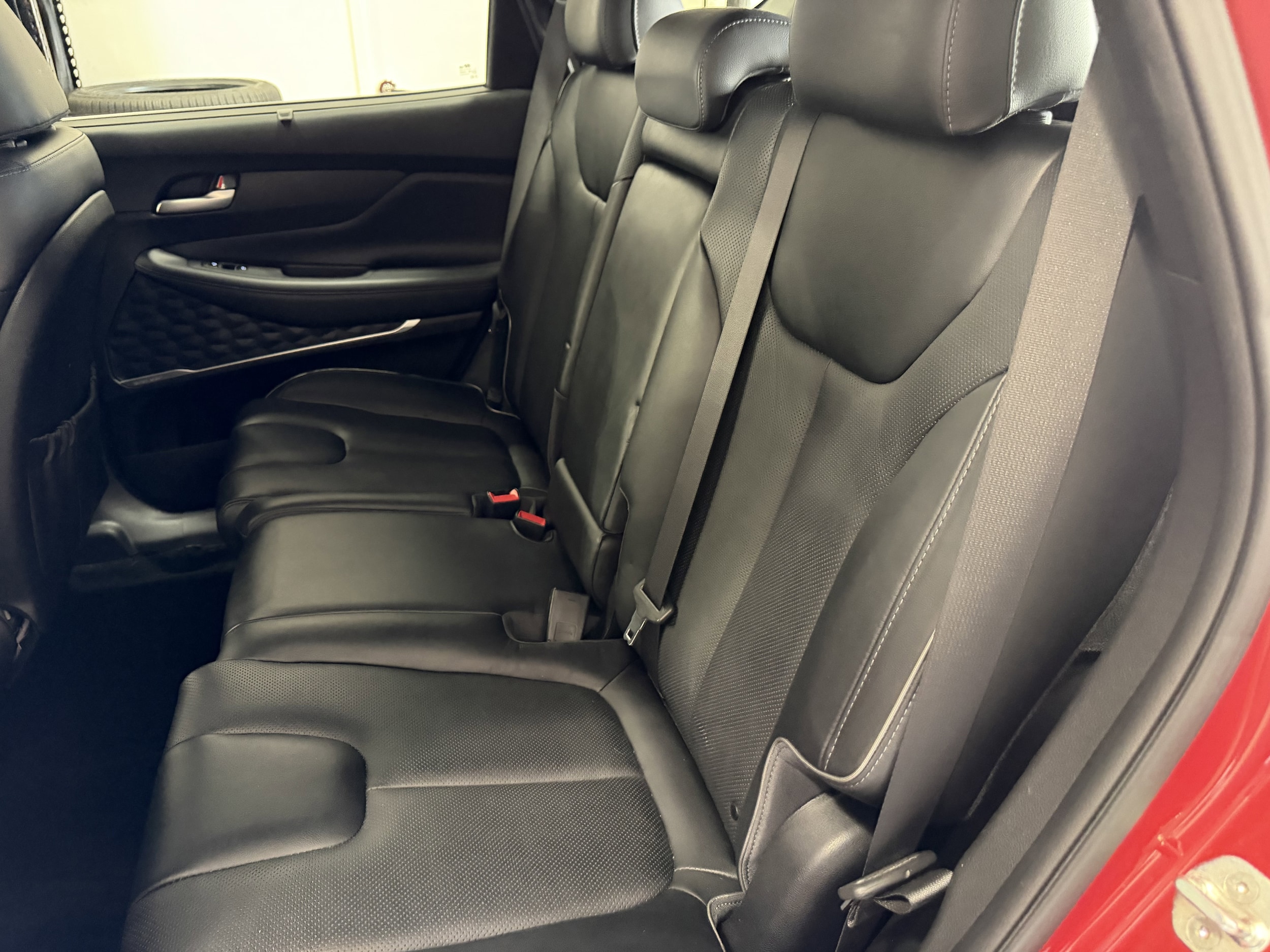 2022 Hyundai Santa Fe Limited - Photo 27