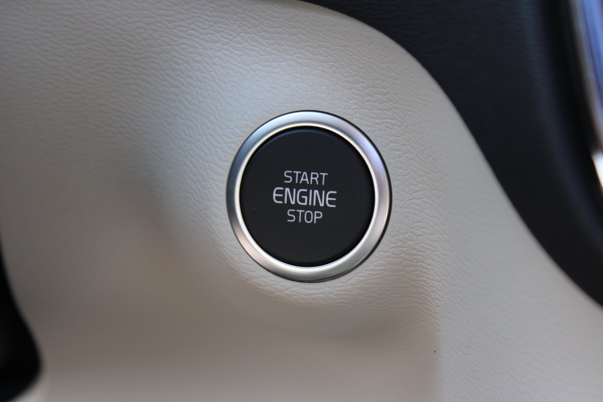 2026 Volvo XC40 Ultra - Photo 31
