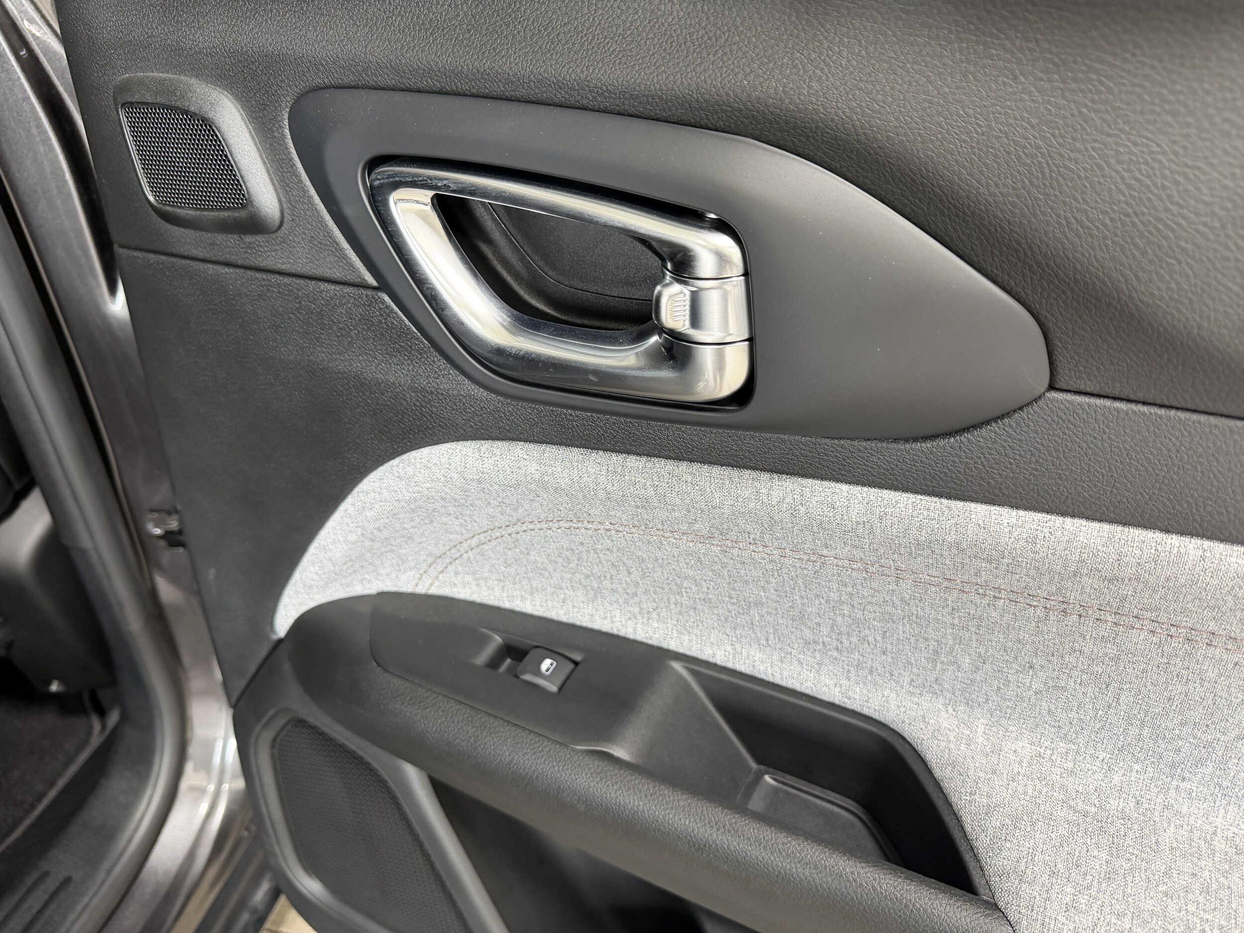 2022 Jeep Compass Latitude Lux - Photo 32