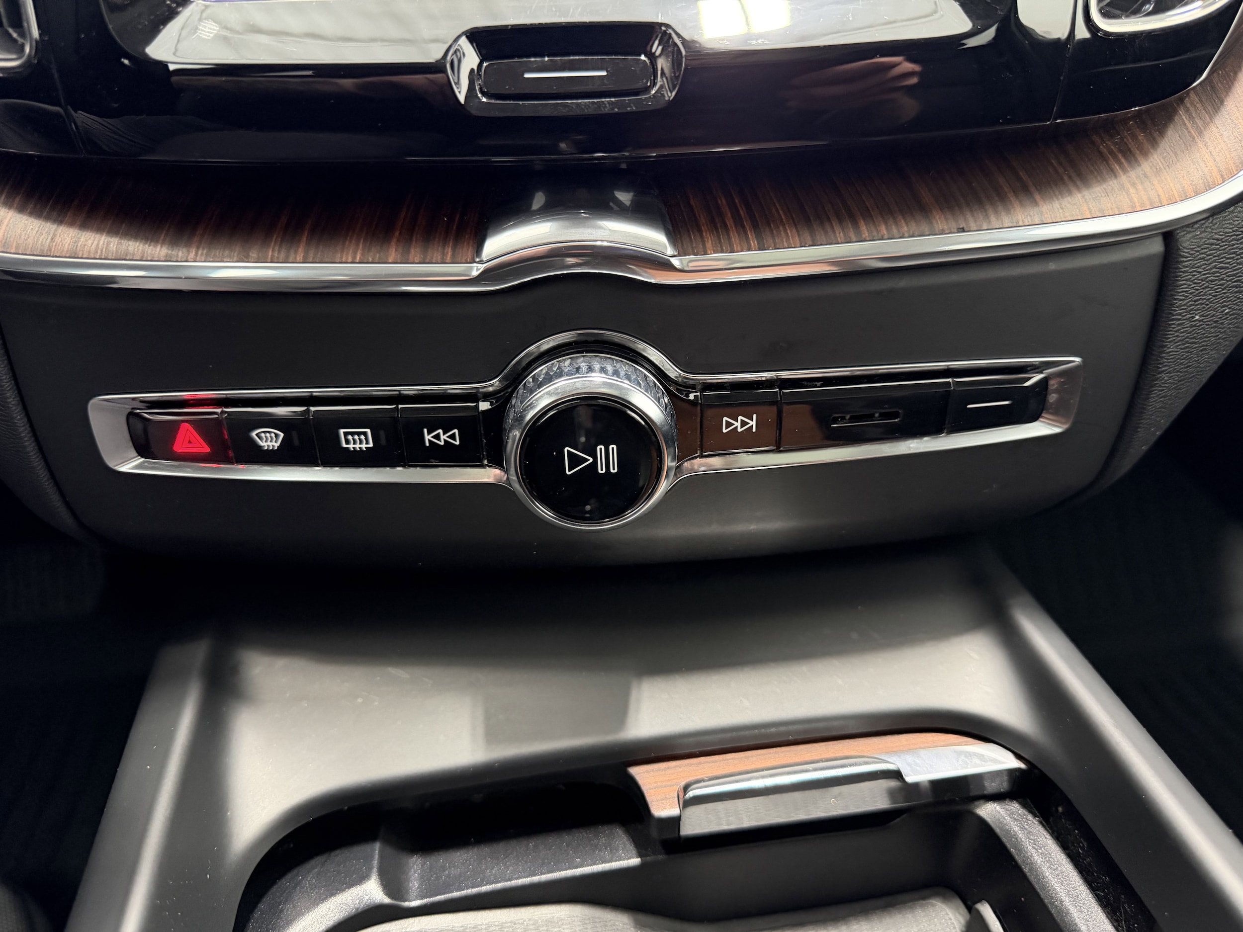 2023 Volvo XC60 Plus - Photo 20