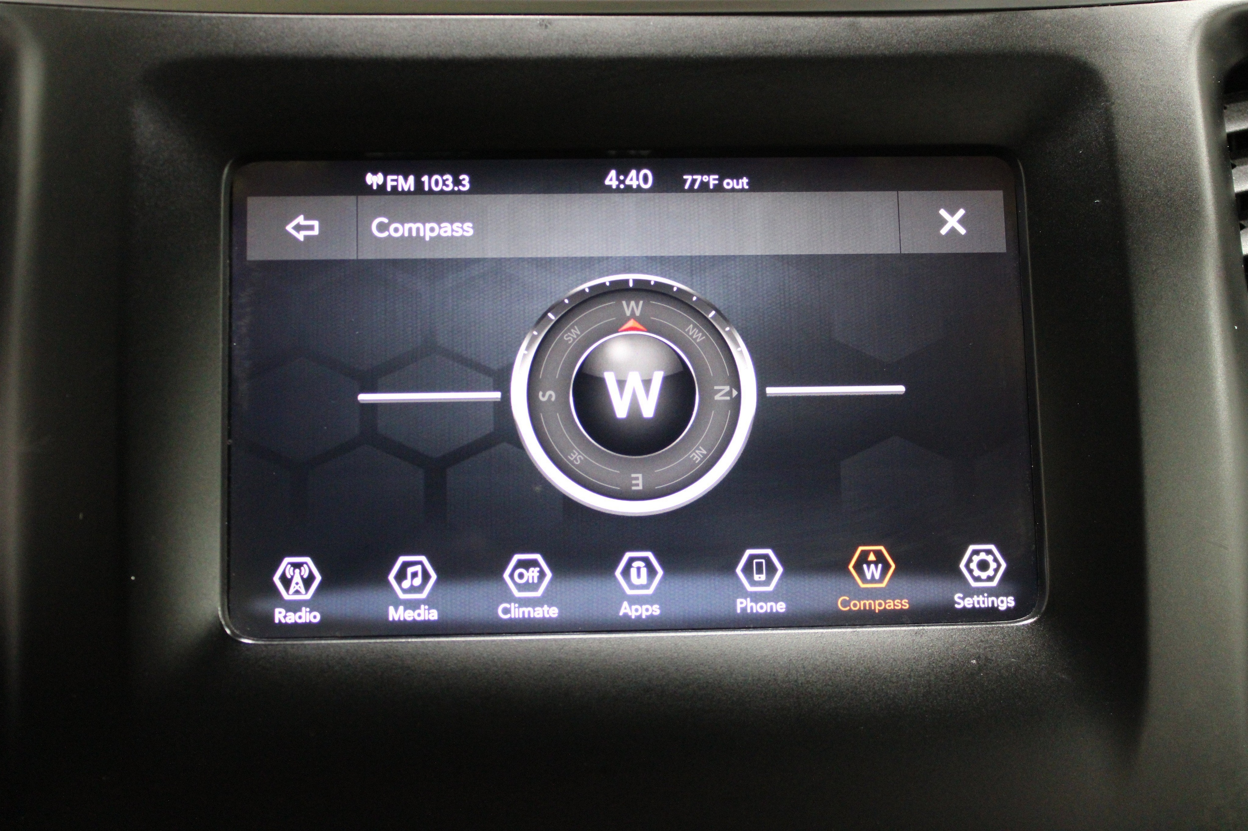 2019 Jeep Cherokee Latitude Plus - Photo 11