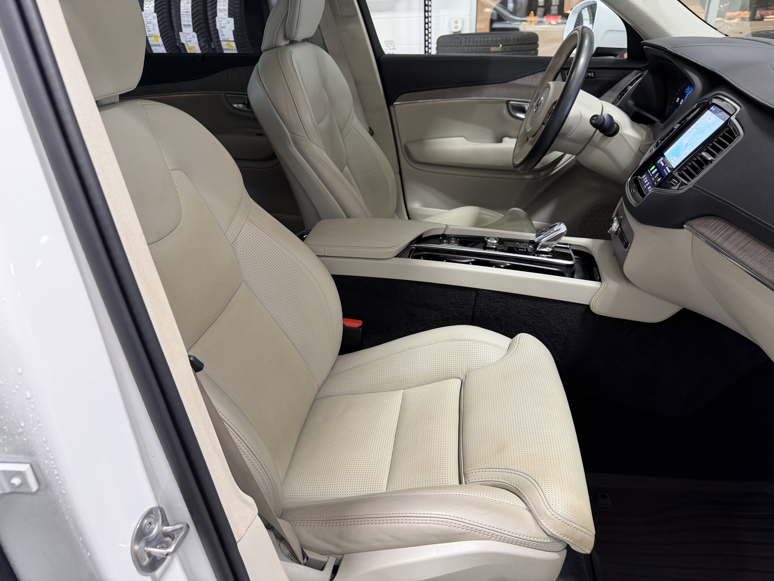 2023 Volvo XC90 Ultimate - Photo 26