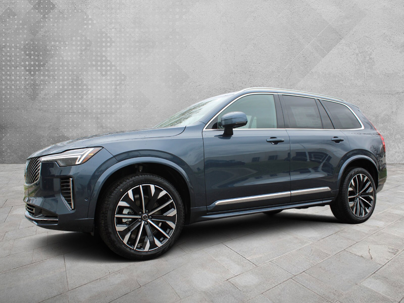 2025 Volvo XC90 Plus photo 2