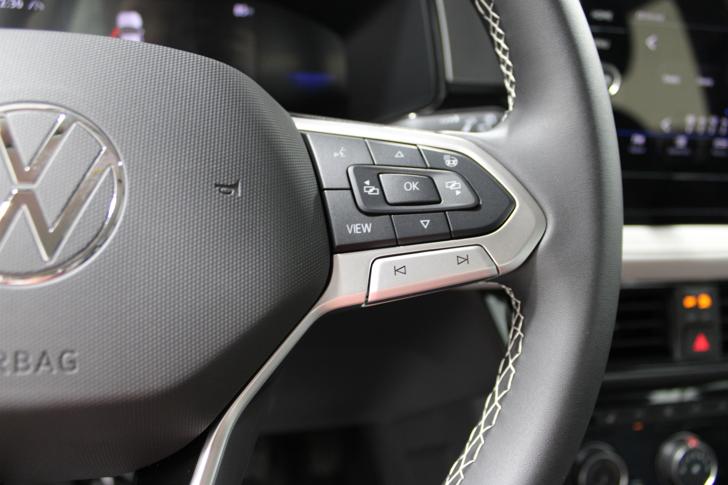 2025 Volkswagen Taos S - Photo 11