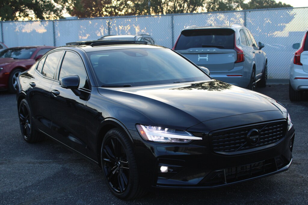Certified 2022 Volvo S60 B5 Black Edition R-Design 4dr Car