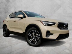 2025 Volvo XC40 B5 Core Bright Theme SUV
