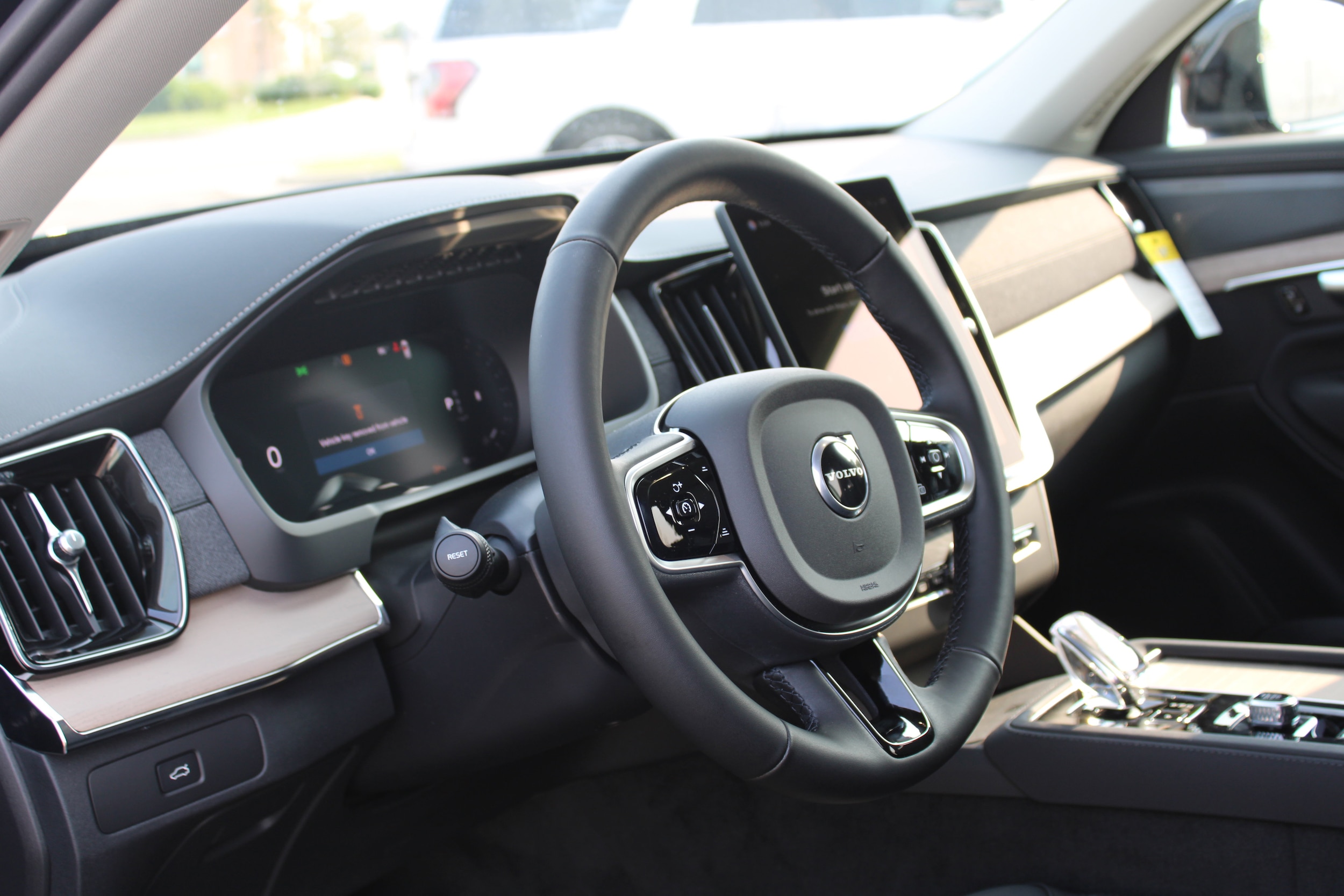 2026 Volvo XC90 Plus - Photo 57