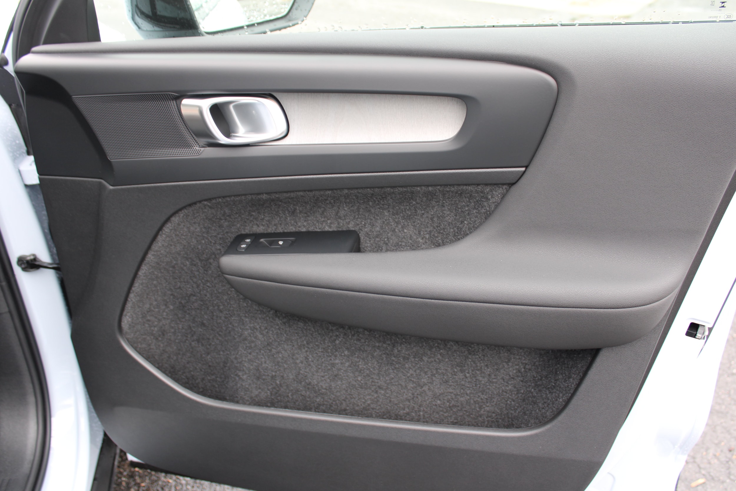 2026 Volvo XC40 Plus - Photo 49