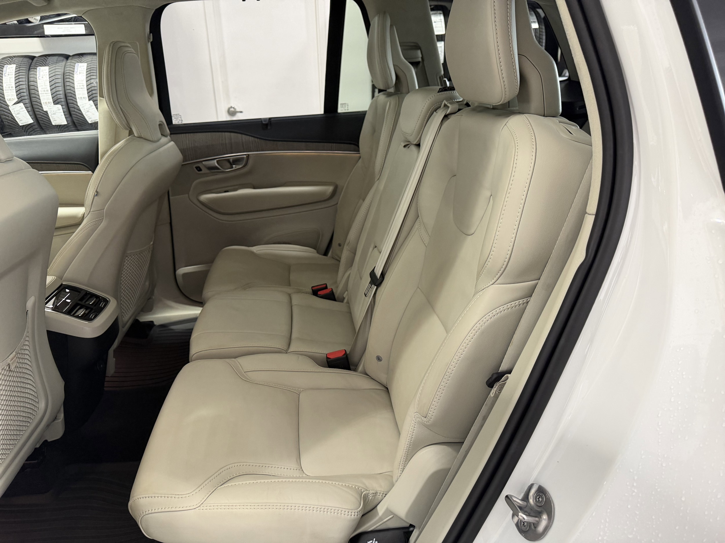 2023 Volvo XC90 Ultimate - Photo 29