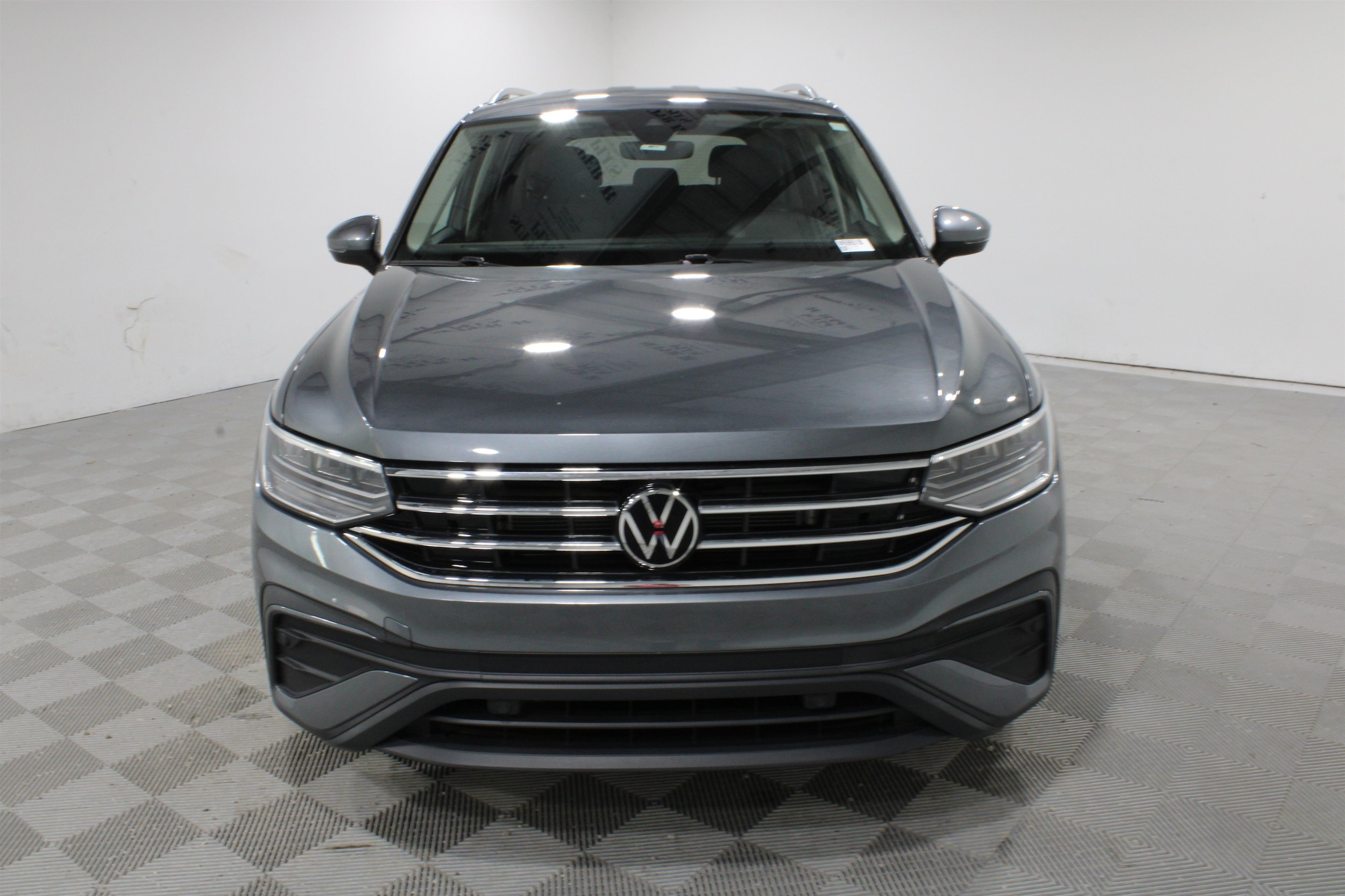 2024 Volkswagen Tiguan SE - Photo 32