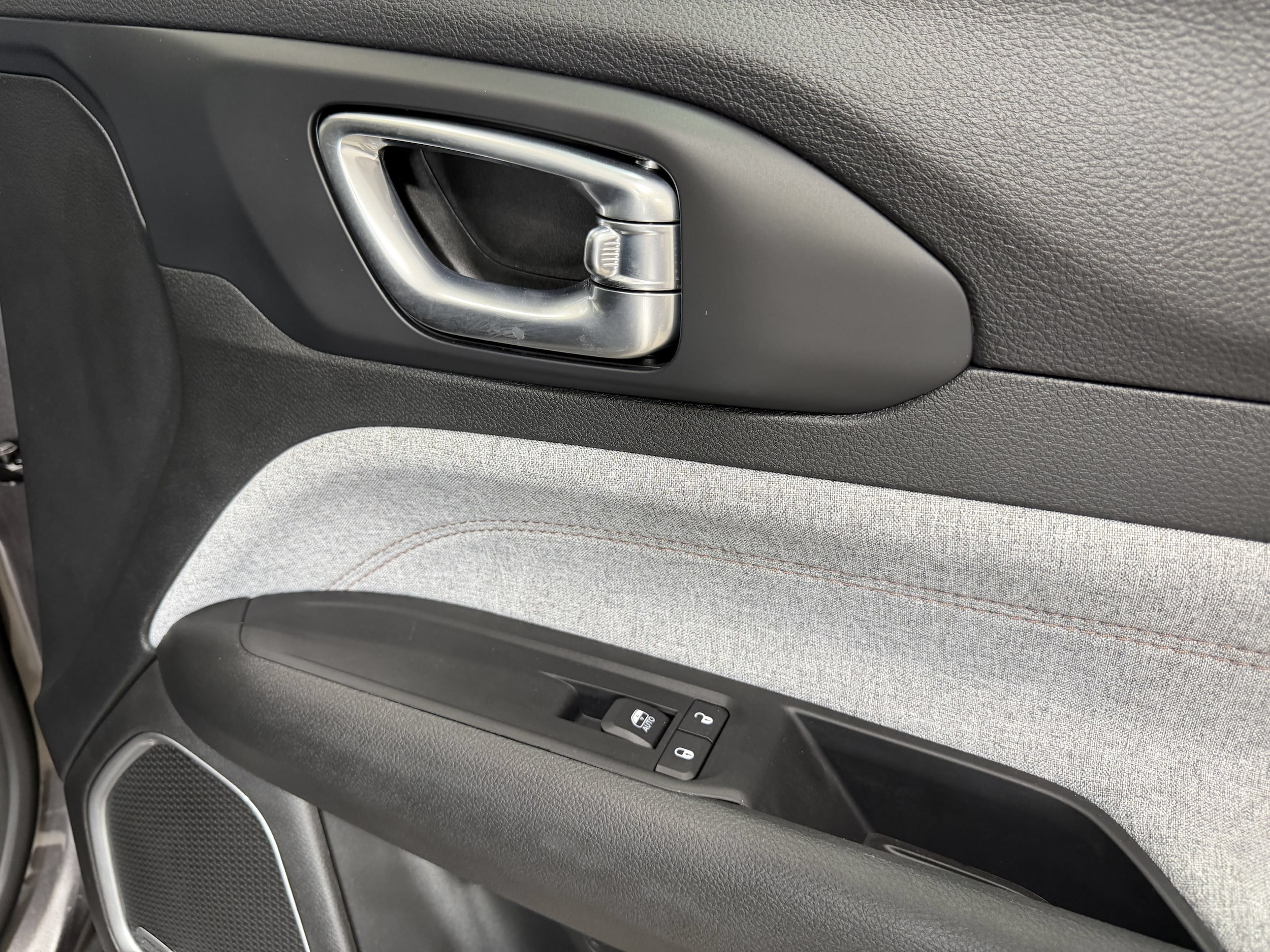 2022 Jeep Compass Latitude Lux - Photo 25
