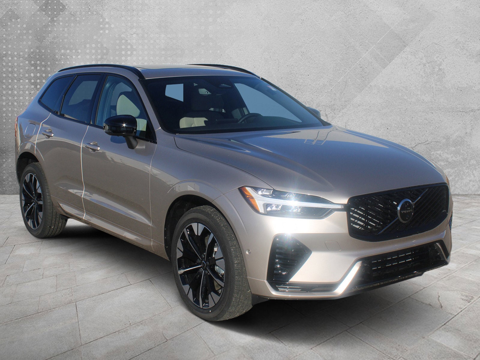 2026 Volvo XC60 Plus's photo