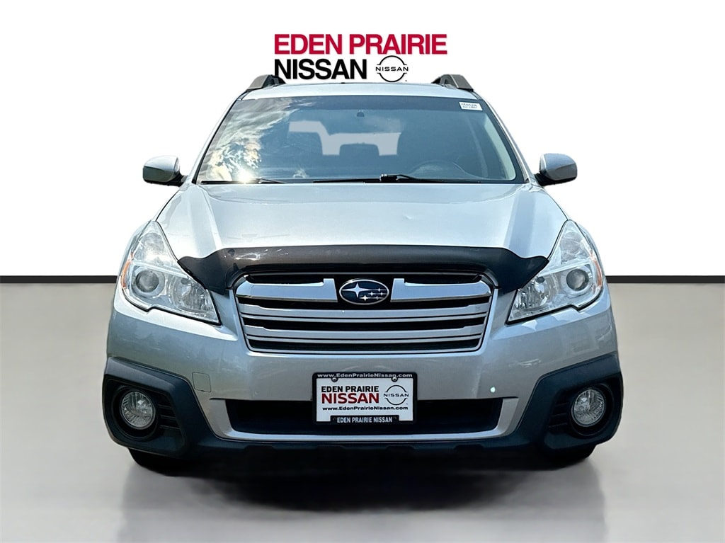 Used 2014 Subaru Outback 2.5i Premium with VIN 4S4BRBDC2E3212723 for sale in Eden Prairie, MN