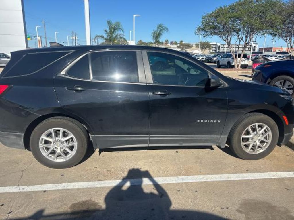 Used 2023 Chevrolet Equinox LS SUV