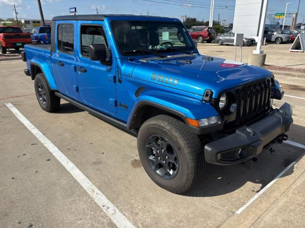 Used 2023 Jeep Gladiator Willys Truck