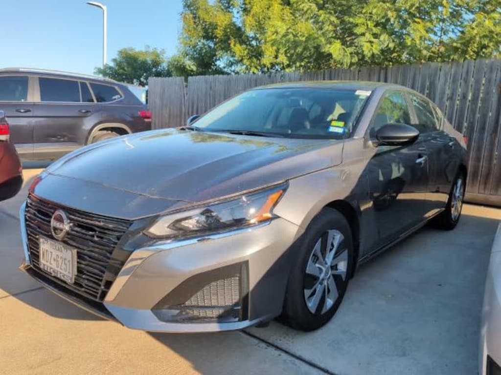 Certified 2025 Nissan Altima S