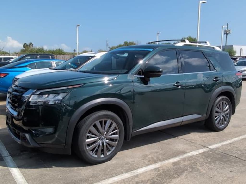 Certified 2024 Nissan Pathfinder SL SUV
