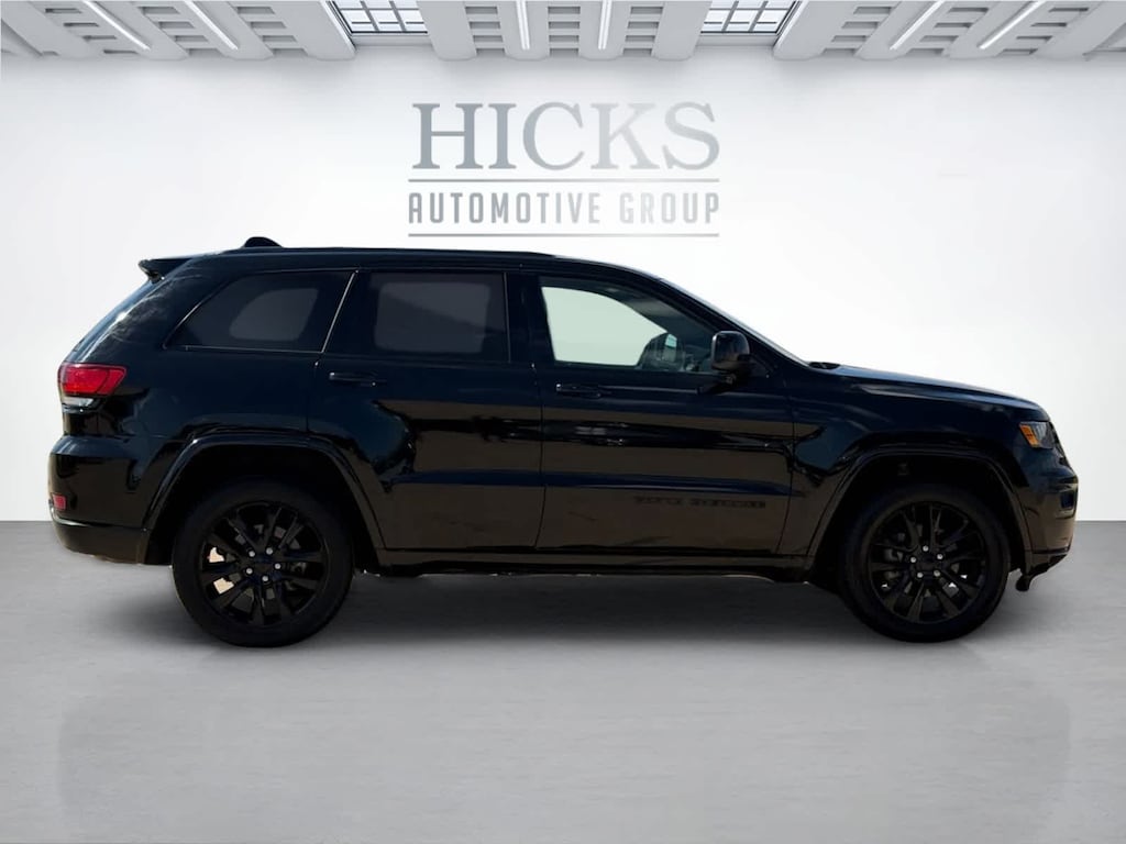 Used 2020 Jeep Grand Cherokee Altitude SUV