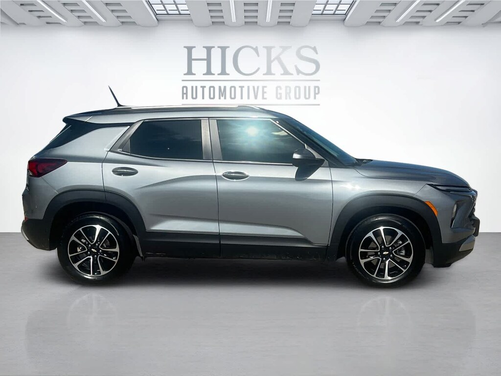 Used 2024 Chevrolet Trailblazer LT SUV