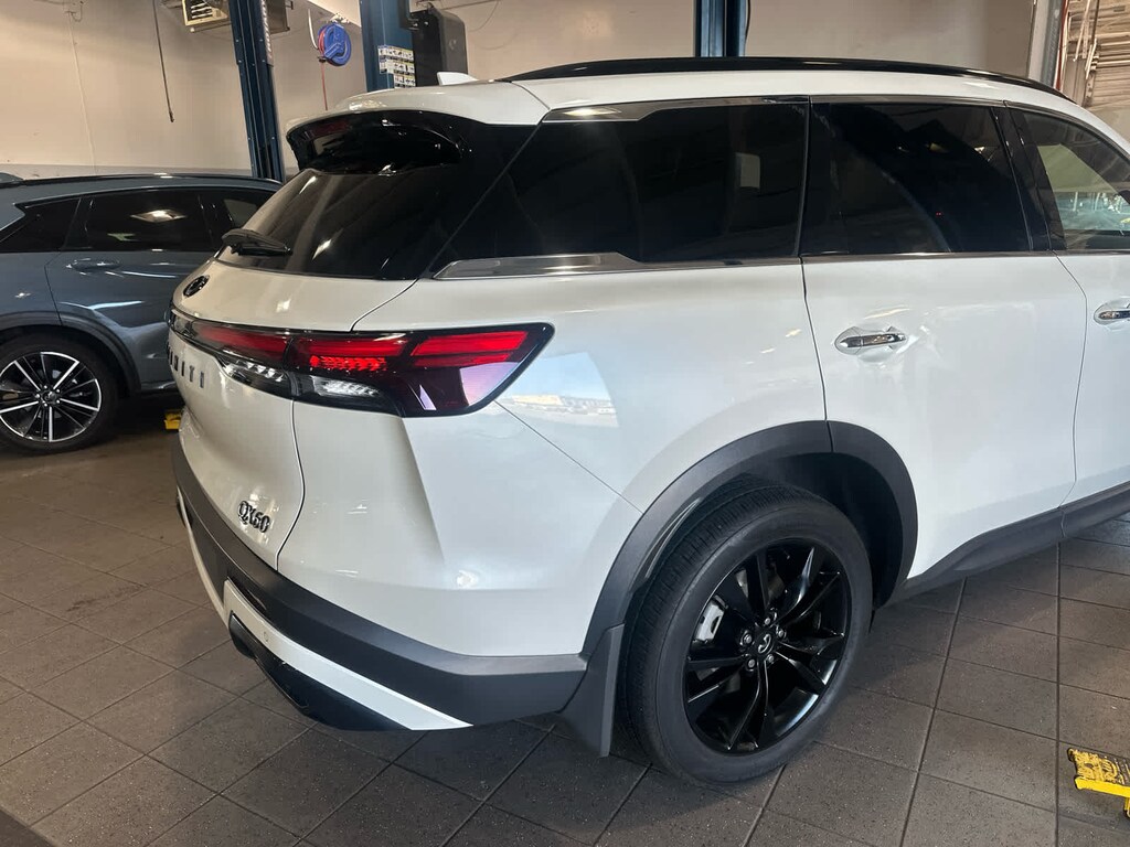 Certified 2025 INFINITI QX60 LUXE SUV
