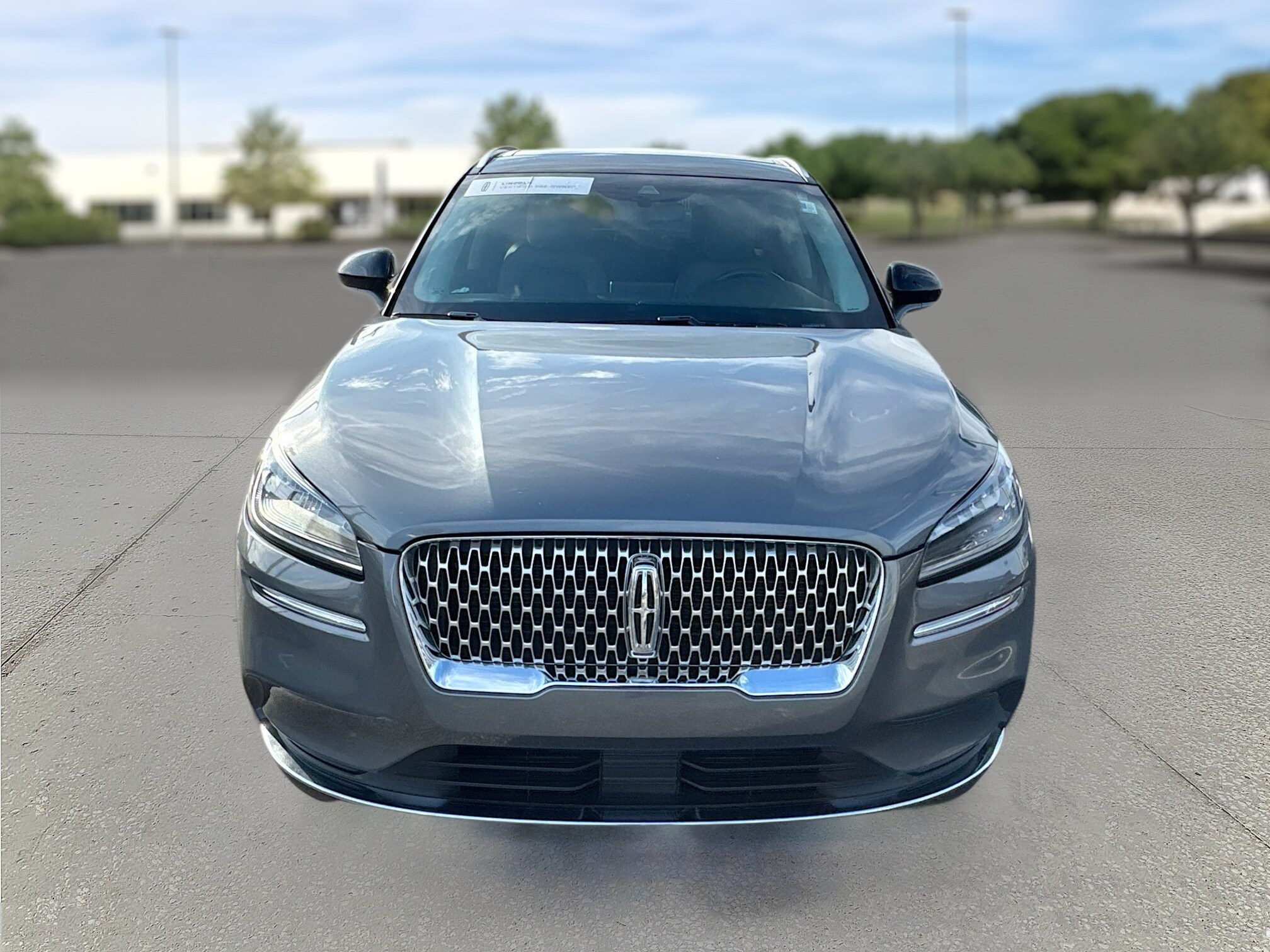2022 Lincoln Corsair Standard photo 2