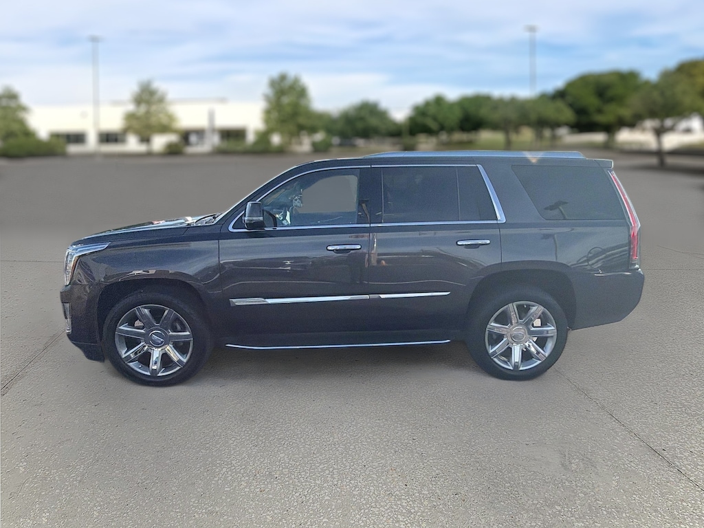Used 2016 Cadillac Escalade 4WD Luxury Collection