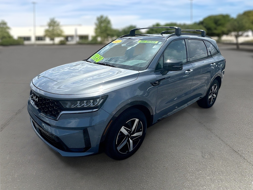 Used 2022 Kia Sorento S FWD