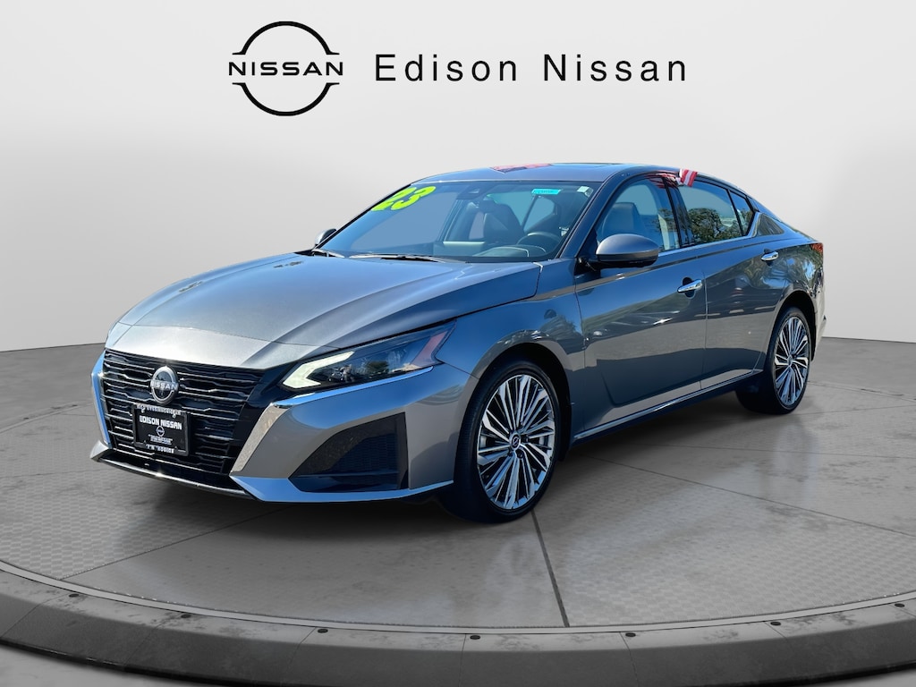 Used 2023 Nissan Altima 2.5 SL AWD Sedan Car