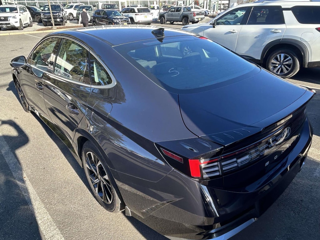 Used 2024 Hyundai Sonata SEL 2.5L AWD Car