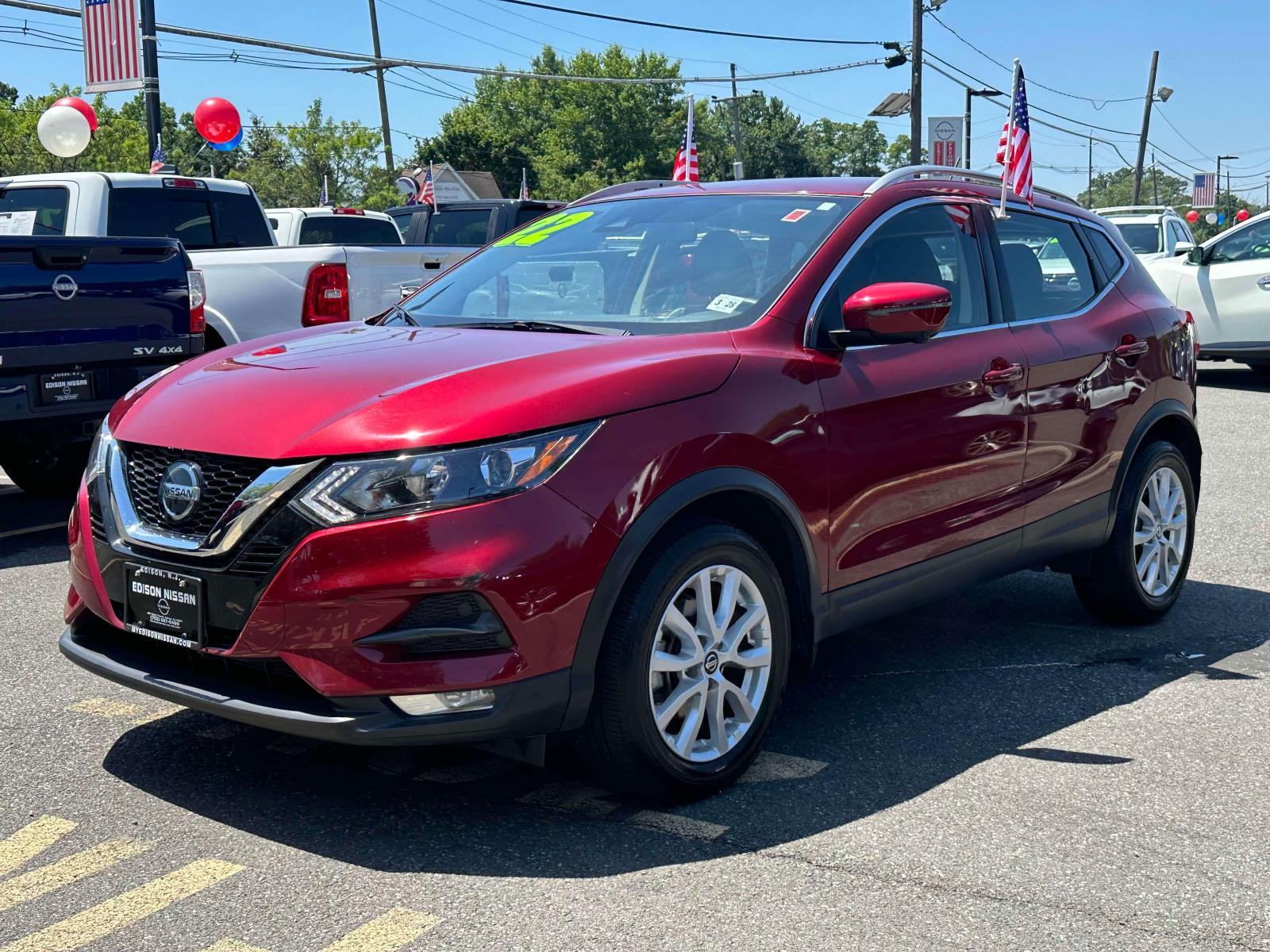 2022 Nissan Rogue Sport SV photo 2