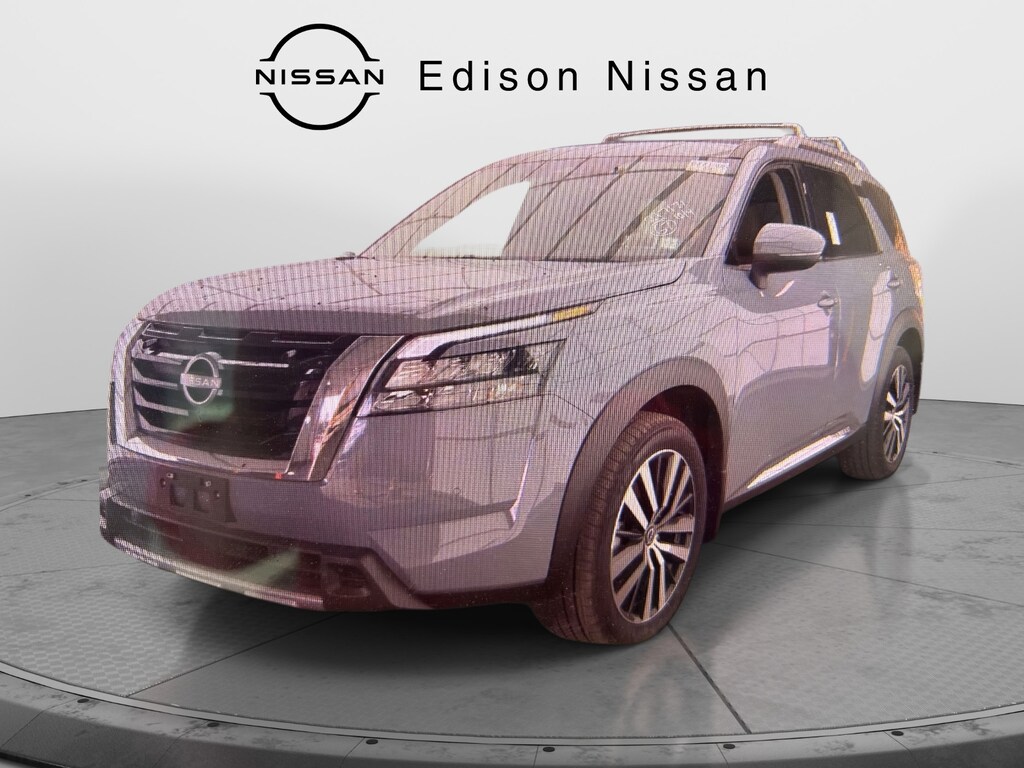 Used 2025 Nissan Pathfinder Platinum 4WD Sport Utility
