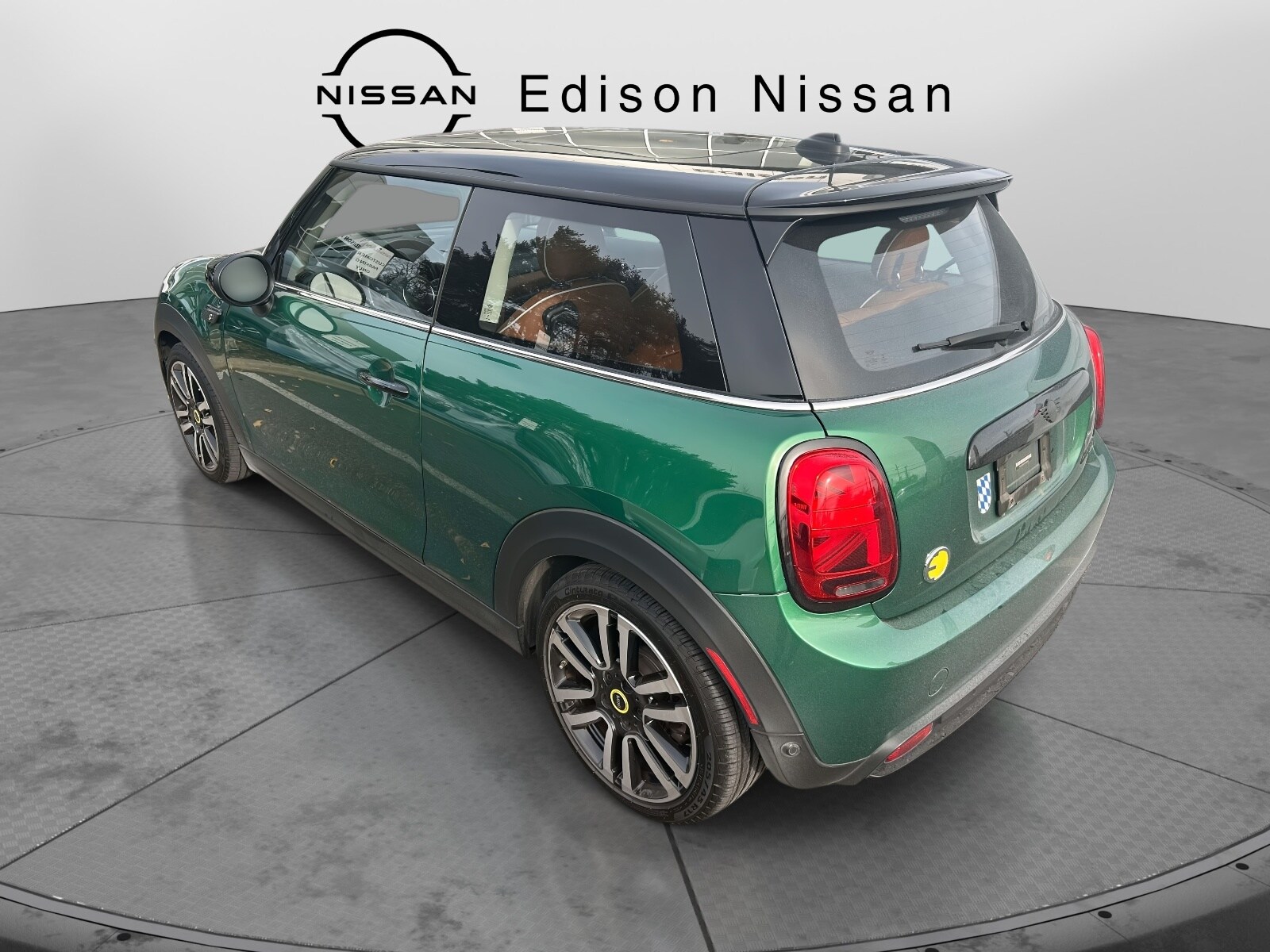 2023 Mini Cooper 2 Door Hardtop SE photo 3