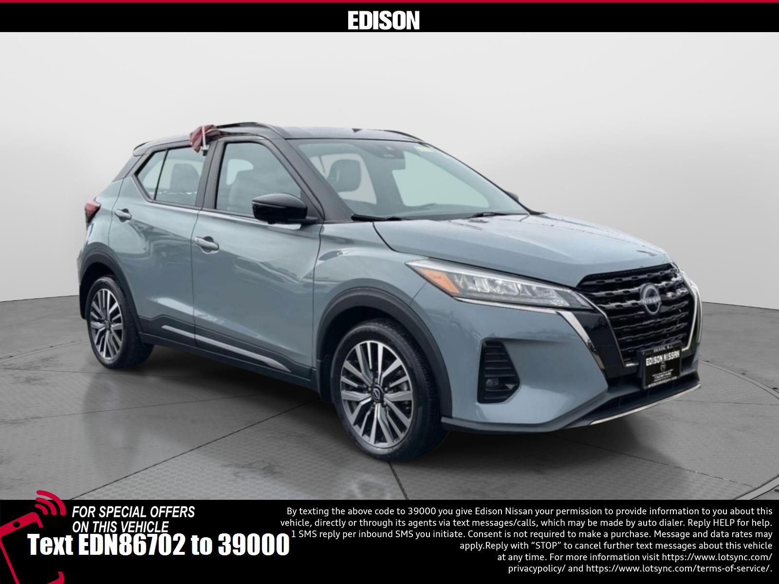 2023 Nissan Kicks SR