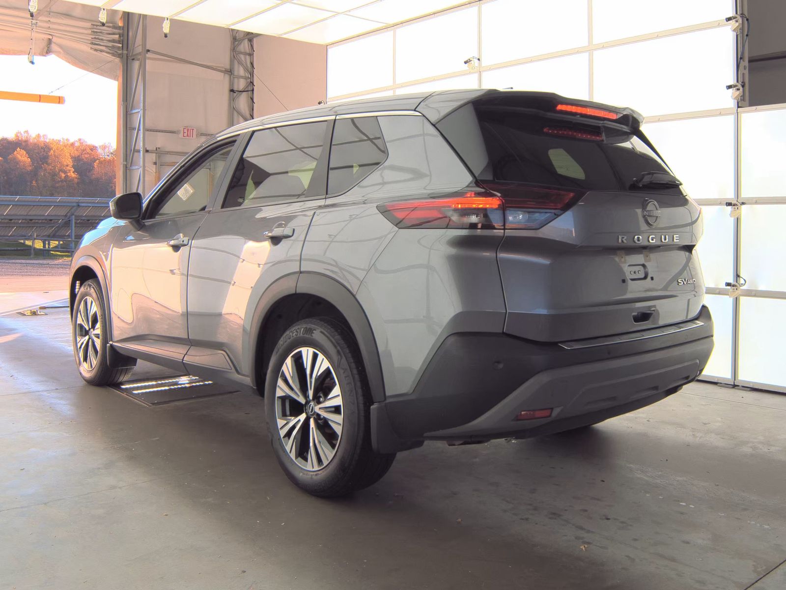 2023 Nissan Rogue SV photo 3