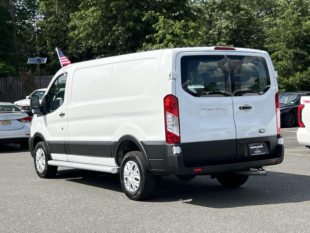 Used 2023 Ford Transit Cargo Van T-250 130 Low Rf 9070 GVWR RWD Mini-van, Cargo