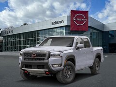 2025 Nissan Frontier PRO-4X Crew Cab Pickup
