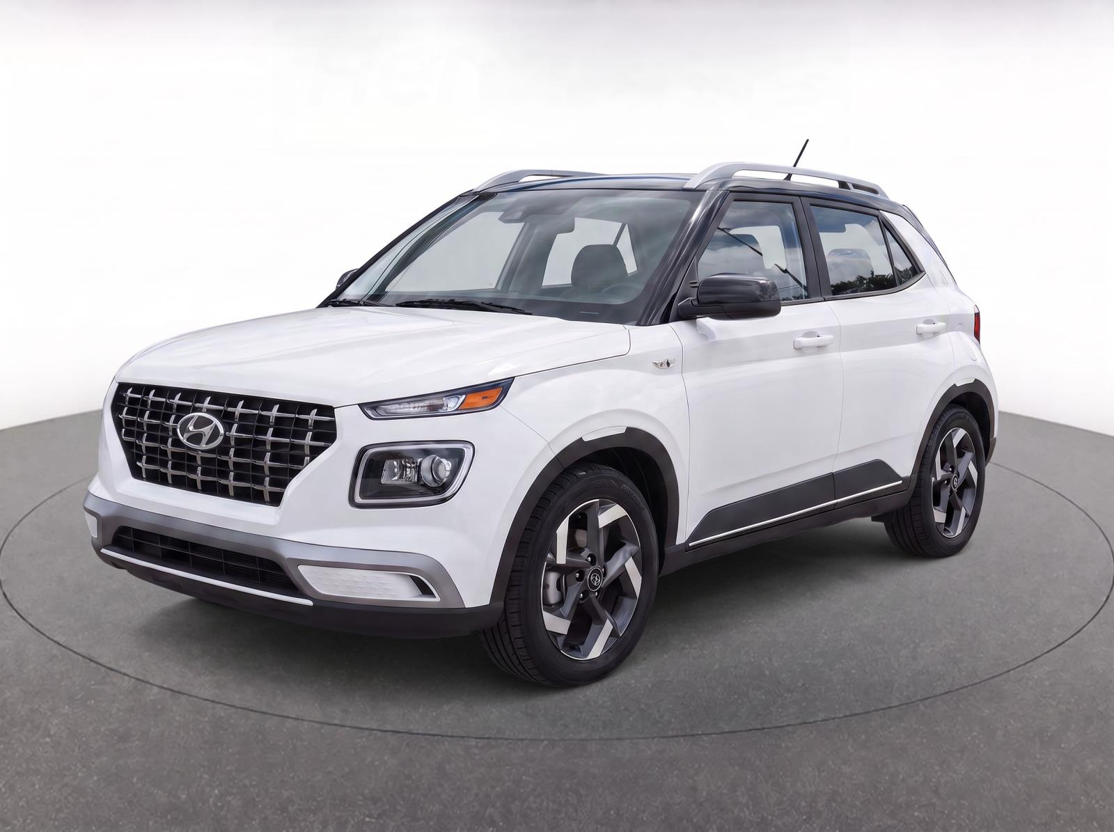 Used 2025 Hyundai Venue Limited with VIN KMHRC8A30SU403229 for sale in Edison, NJ