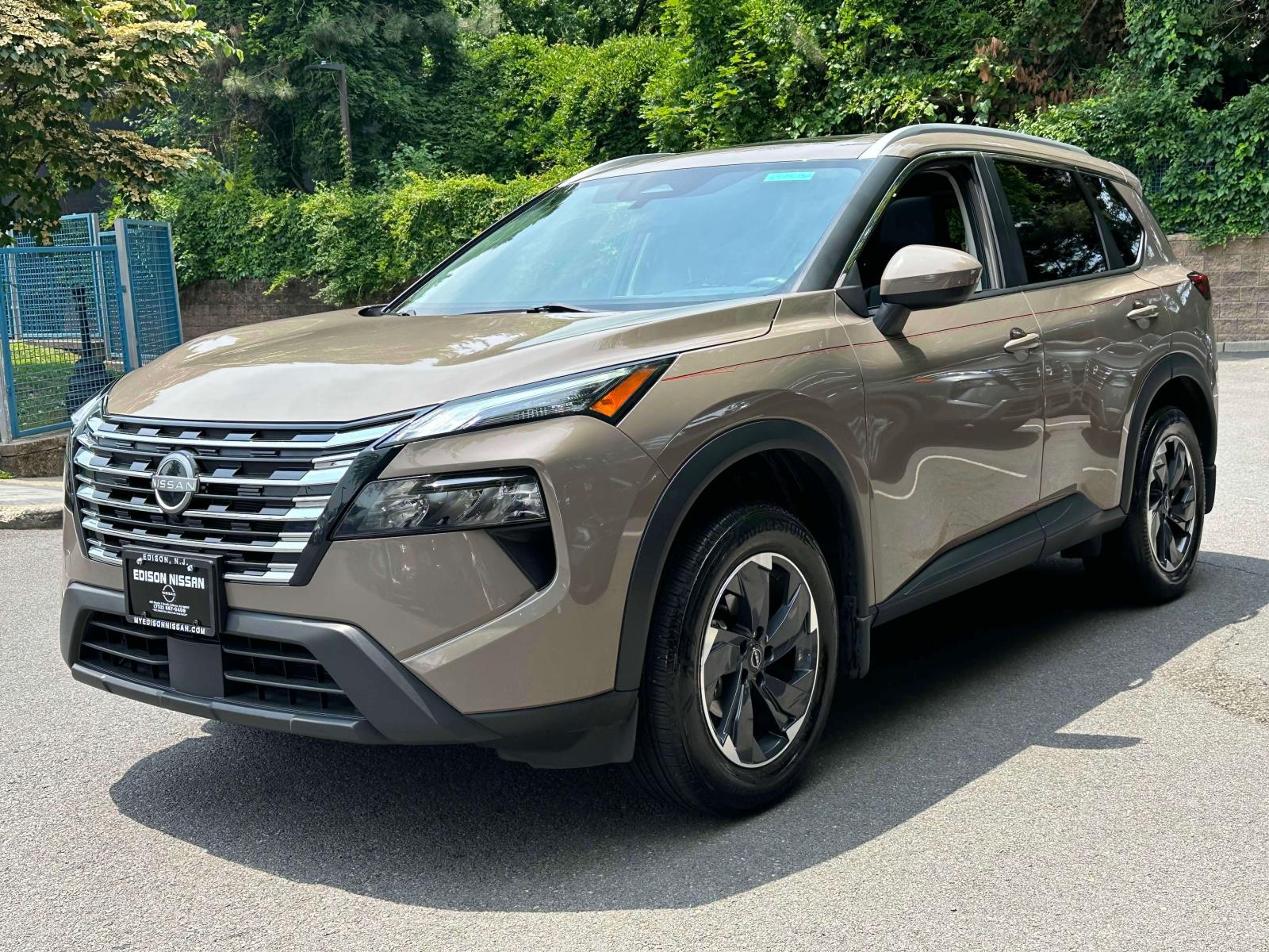 Used 2024 Nissan Rogue SV with VIN JN8BT3BB0RW179350 for sale in Edison, NJ