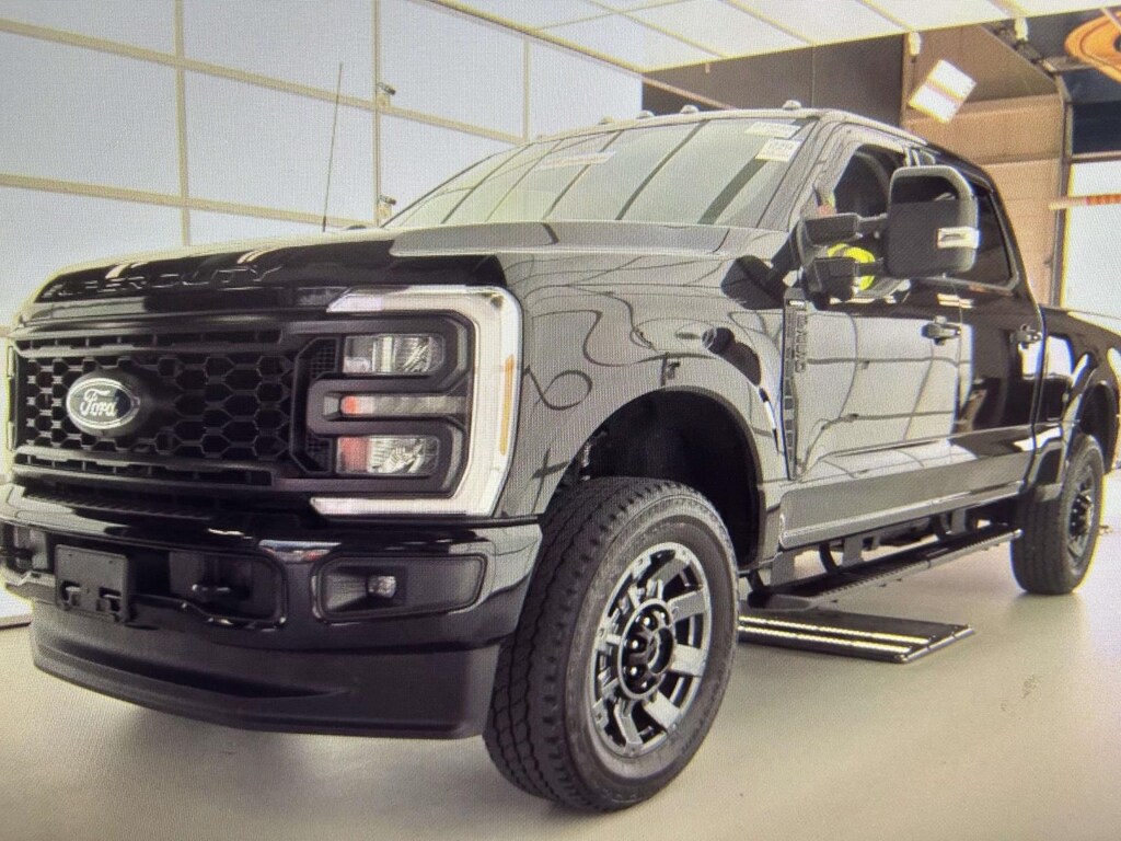 Used 2023 Ford Super Duty F-250 SRW LARIAT 4WD Crew Cab 6.75 Box Crew Cab Pickup